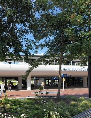 Klimaatadaptatie stations ProRail en NS Driebergen-Zeist Aanzicht van het klimaatadaptatie station Driebergen-Zeist