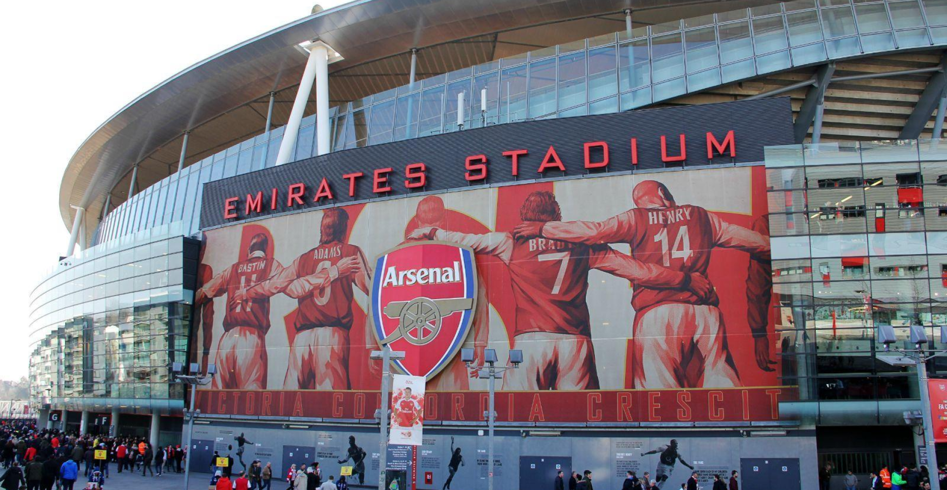 凯谛思为阿森纳足球俱乐部酋长球场项目提供项目管理和成本及商务管理服务。