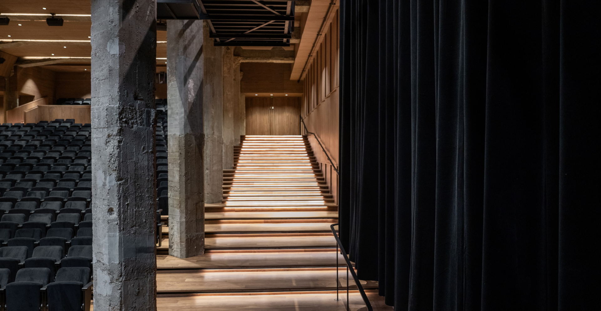 De prachtige voorgevel van cultuurtempel Bozar in Brussel